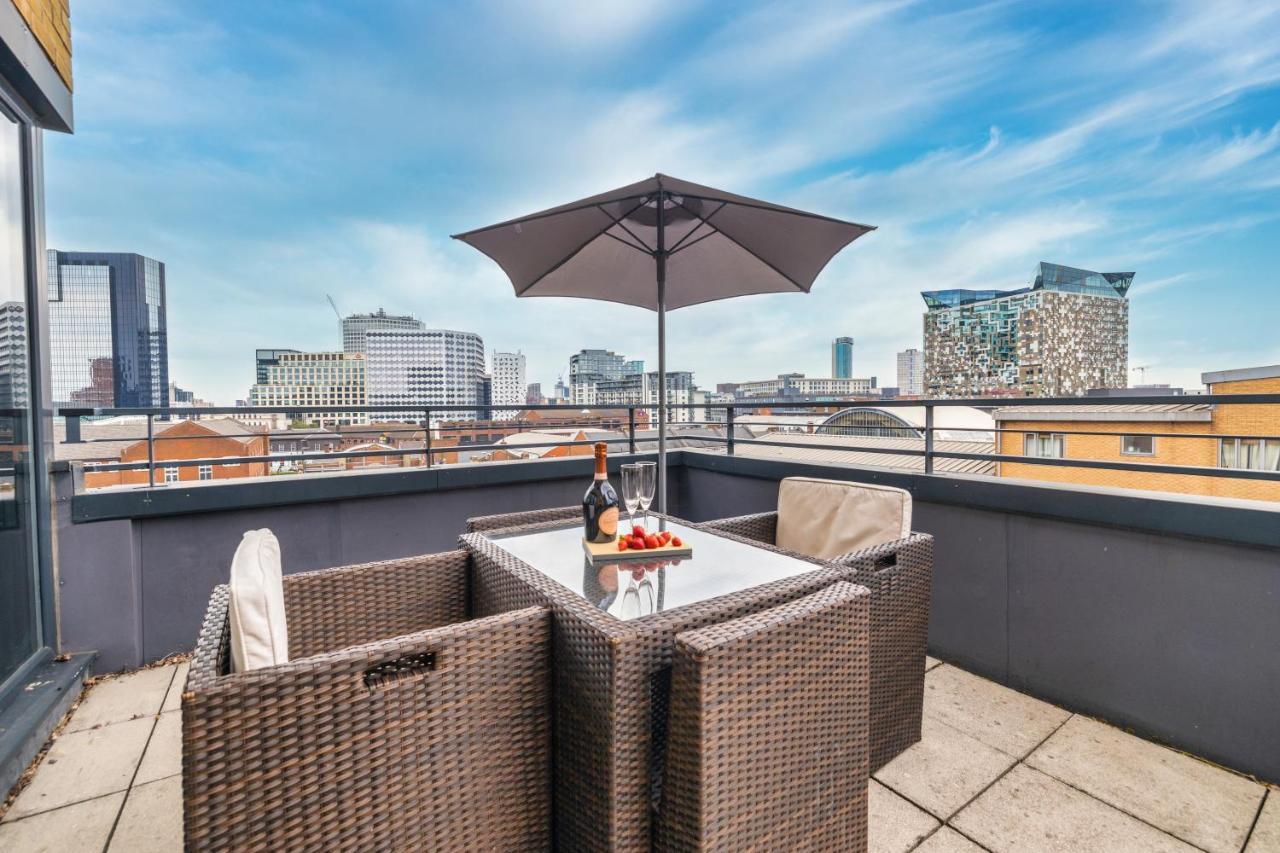 Centre With Roof Terrace. Apartment Birmingham